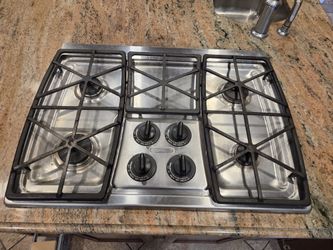 Gas Stovetop With Exhaust Fan Blower