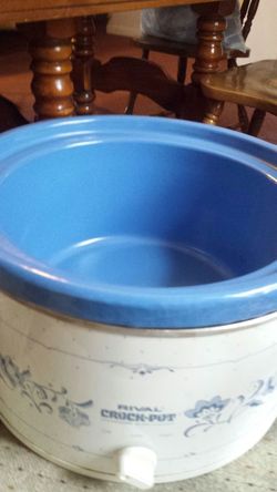 Large crock pot for sale