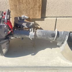 5 HP Outboard 1998 Nissan/ Tohatsu