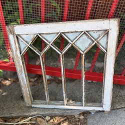 PRETTY WINDOW PANE ANTIQUE 