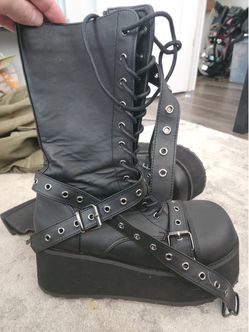 Men’s DEMONIA Black Platform Boots – Size 10 – Goth/Punk