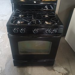 Stove Gas GE Everything Is And Good Working Condition 3 Months Warranty Delivery And Install 