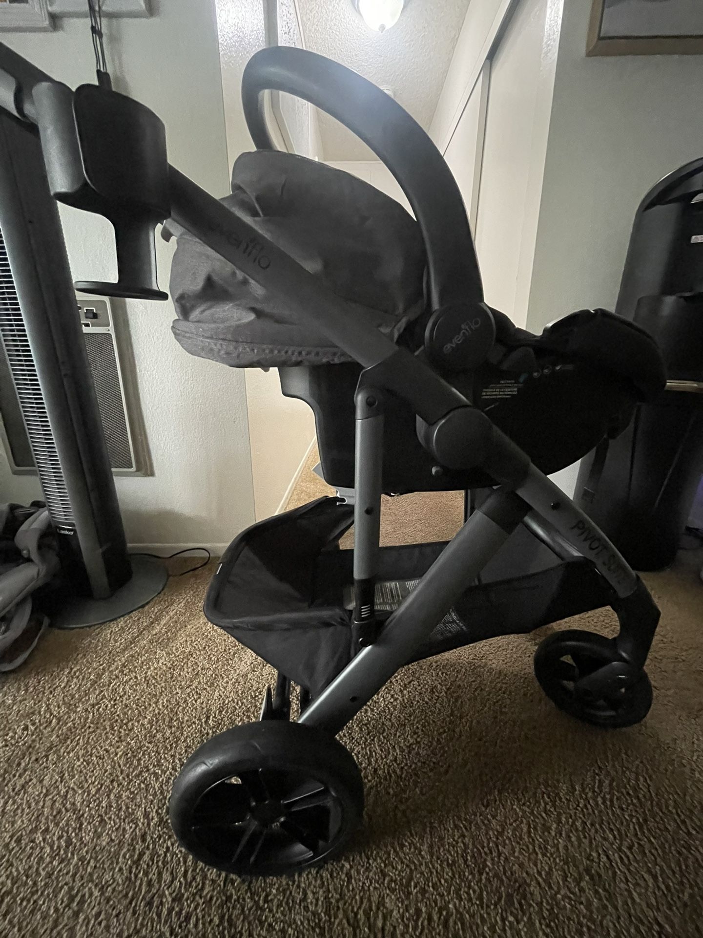 Pivot Stroller + Car Seat