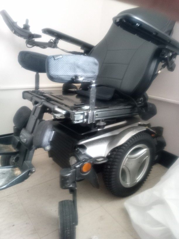 M300 Electric Wheelchair