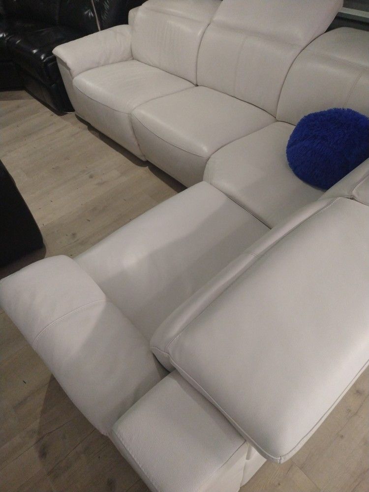 SECTIONAL GENUINE LEATHER RECLINER ELECTRIC WHITE COLOR.. DELIVERY SERVICE AVAILABLE π₯β
π