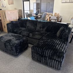 Teddy Bear Sectional With Ottoman 