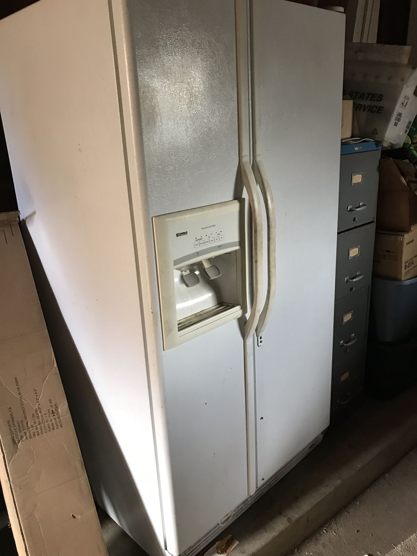 Refrigerator