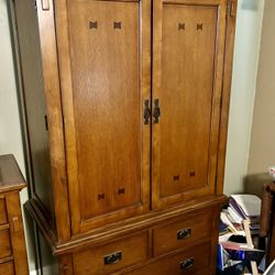 Solid Wood Bedroom Suite