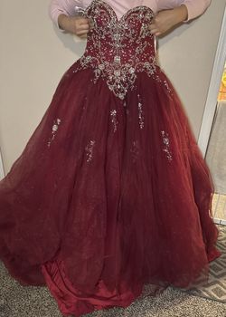 Quinceañera Dress Color Wine Size 8 To 10