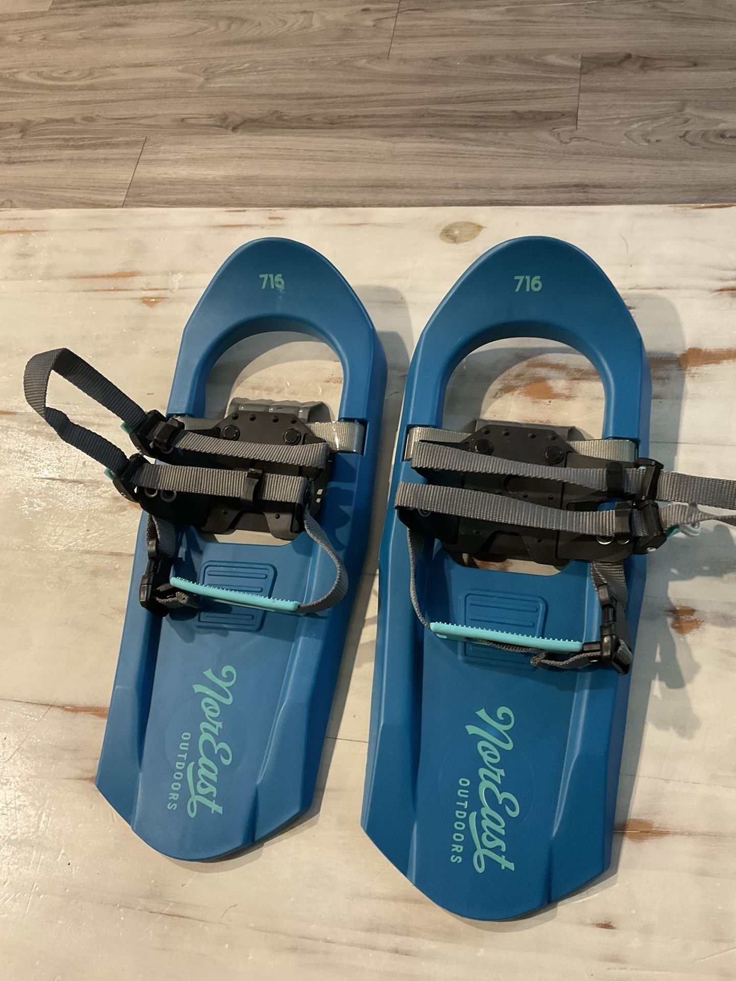 Kid’s Snowshoes - Used 1X