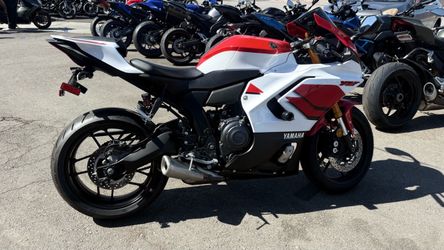2026 YZf-R7