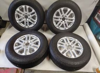 Toyota sequoia 2024 rims and tires