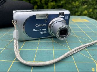 Canon PowerShot A430 4MP Compact Digital Camera Silver w/256MB Card Lowepro Case