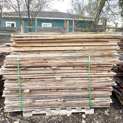 Quality Reclaimed cedar fence pickets (multiple sizes)