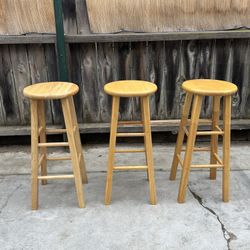 3 STOOLS 