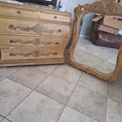 Dresser And Mirror .schnadig .