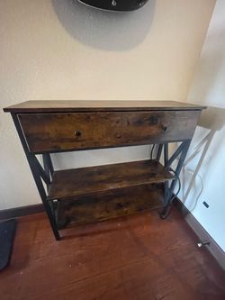 Hallway table with USB plug in - side or end table - assembled like new!
