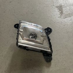 2019 - 2022 Chevrolet Silverado 1(contact info removed) OEM Foglight LED Let Driver