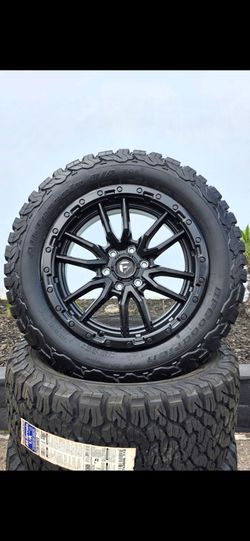 20" FUEL REBEL rims w/ 33" BfGoodrich KO3 tires