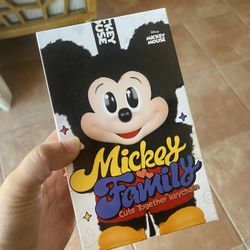 DAISY - Mickey Family Cute Together Keychain
