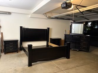 5PC KING BEDFRAME BEDROOM SET! LARGE HEAVY DUTY!!