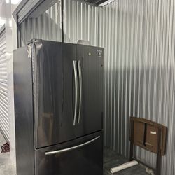 Samsung 25.5 cu. ft. French Door Refrigerator in Fingerprint Resistant Black Stainless Steel.  Technology: Features Twin Cooling Plus for independent 