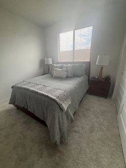 Queen size bedroom furniture