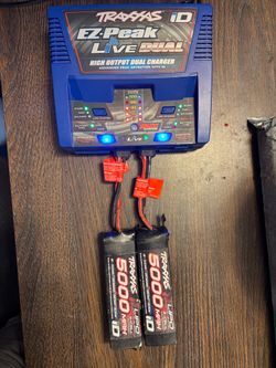Traxxas EZ-Peak Live Dual Charger with Two 5000MaH 4S LiPo Batteries