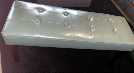 Upholstered bedroom bench