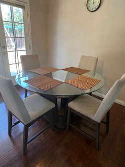 Beautiful Round Dining Table with Chairs