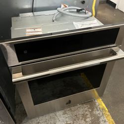 Jenn Air 30” Single Wall Oven 