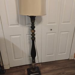 Beautiful Pair Of Lamps 5 Feet Tall