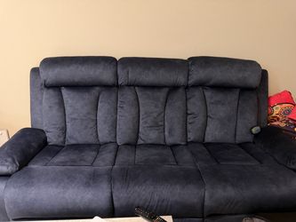 Hokku Designs Gerrilyn 81.9" Upholstered Power Reclining Sofa (Price negotiable)