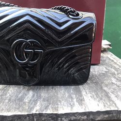 Gucci Marmont Large Patent Leather Black nWT
