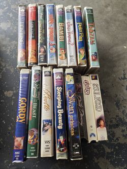 Disney & Family VHS Movie Lot — 41 Tapes