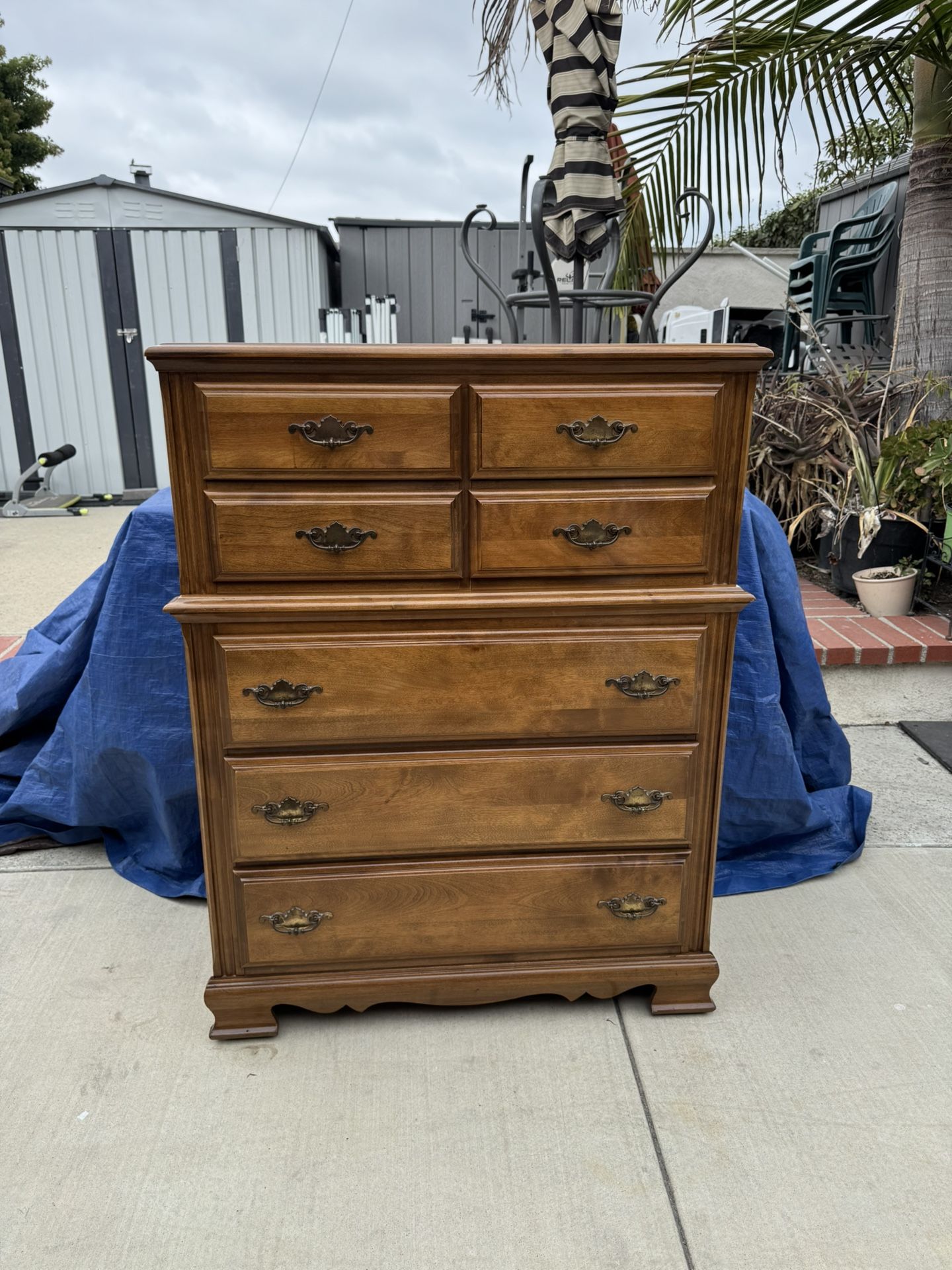 Dresser