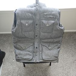 Jordan Craig Vest (L), Gray