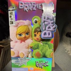 Bratz Bratzies Iconz Plush Blind Box