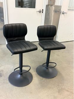 Black bar stools set