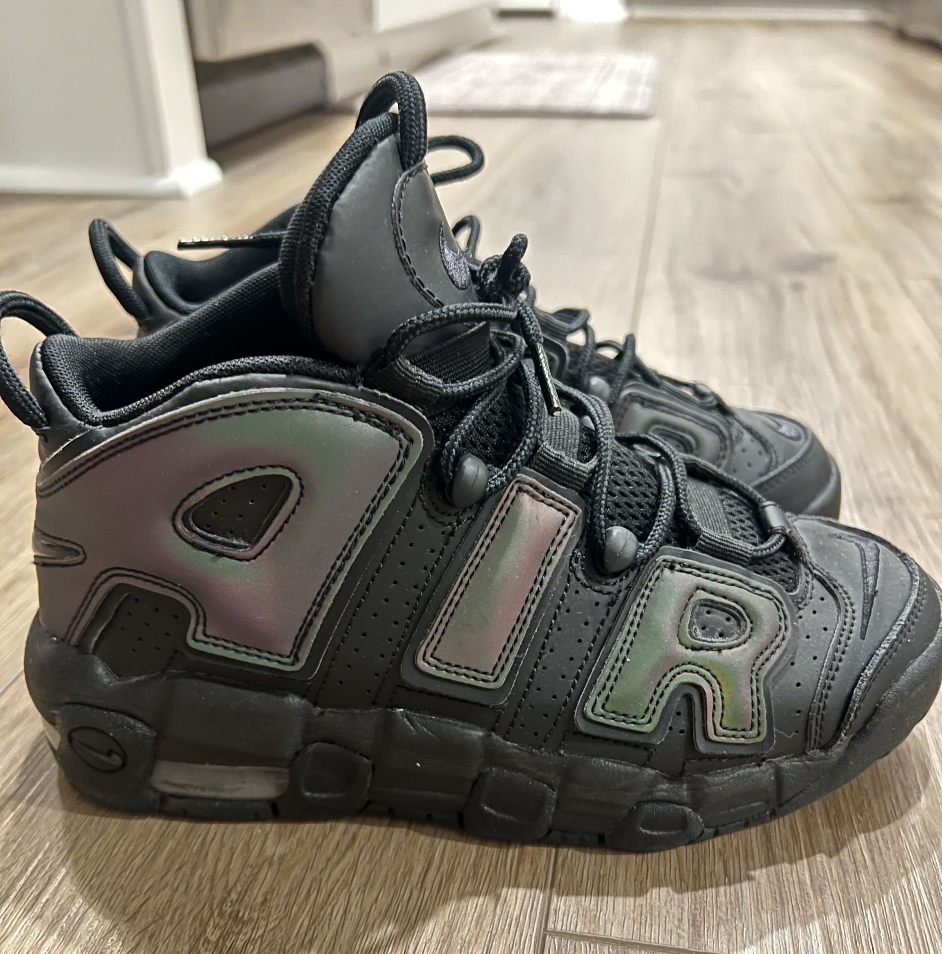 Nike Air Uptempo Kids Size 5Y
