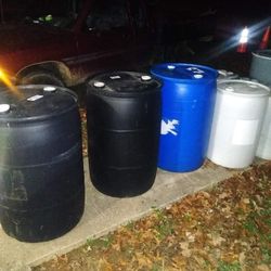 55 Gallon Water Barrels $25 ea.