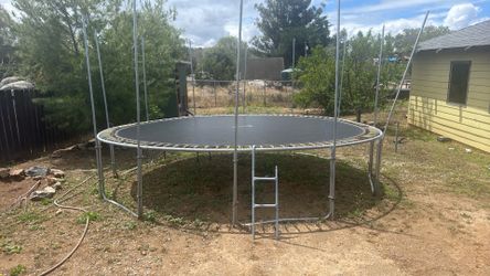 Trampoline