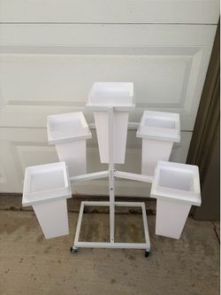 FLOWER DISPLAY STAND