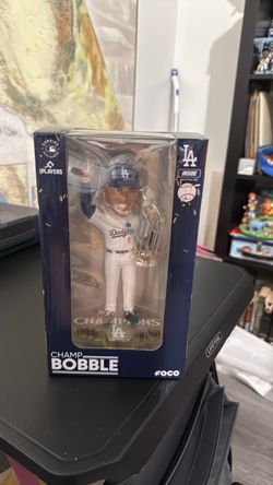 Freddie Freeman FOCO Champ Bobblehead 2024 World Series