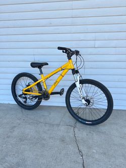 KHS Dirt Jumper Bike