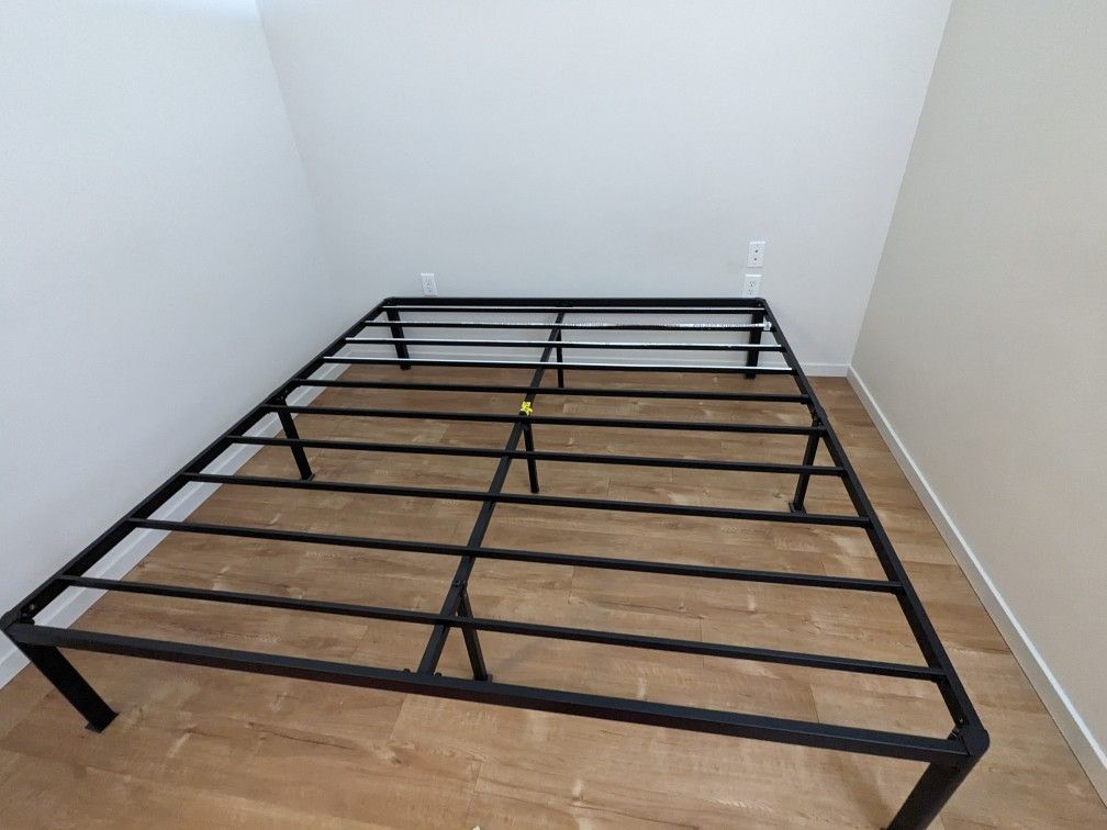 King Size Metal Platform bed Frame 