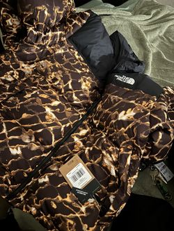 Gold & Black Coal Northface 700
