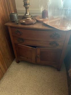 End tables set of 2 vintage
