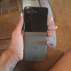 Motorola Razr 2024