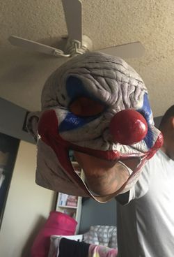 Clown mask